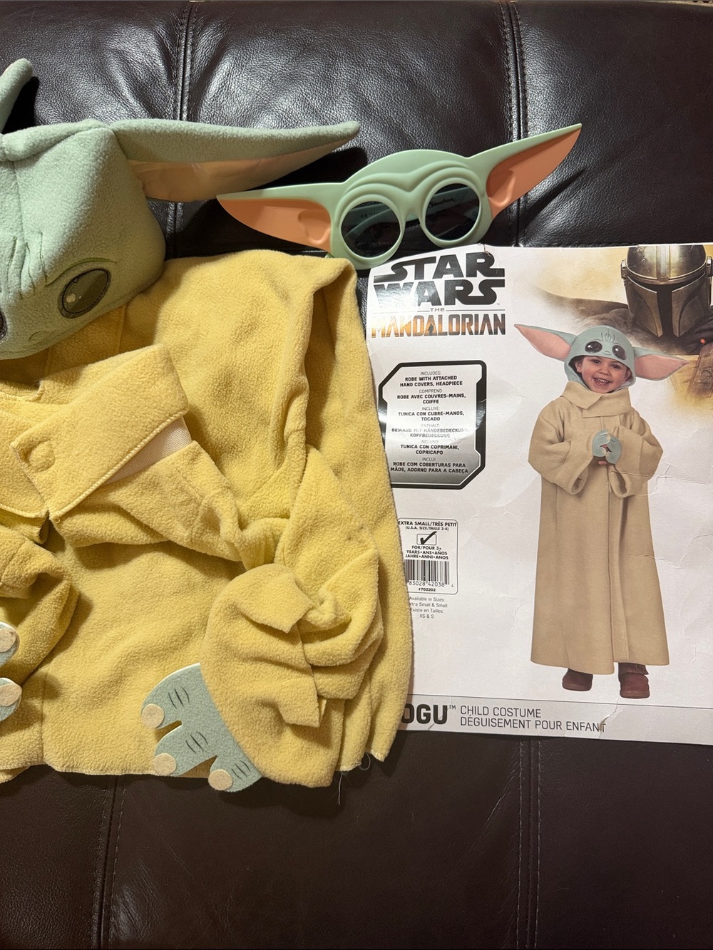 Star Wars Grogu Kids Costume Set with Green Headpiece and Yellow Robe